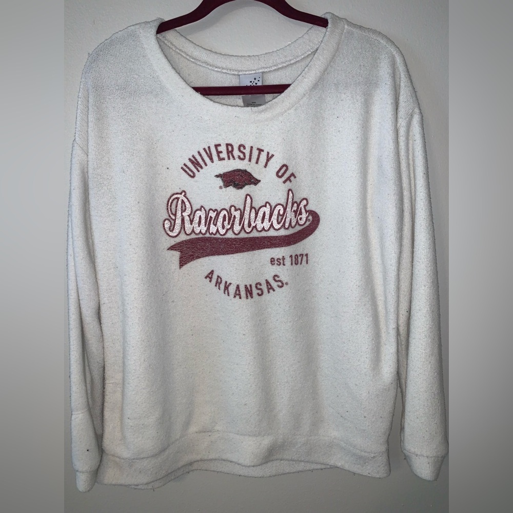 Creative Apparel Concepts Arkansas Razorback Women’s Oatmeal Crew Sweatshirt.